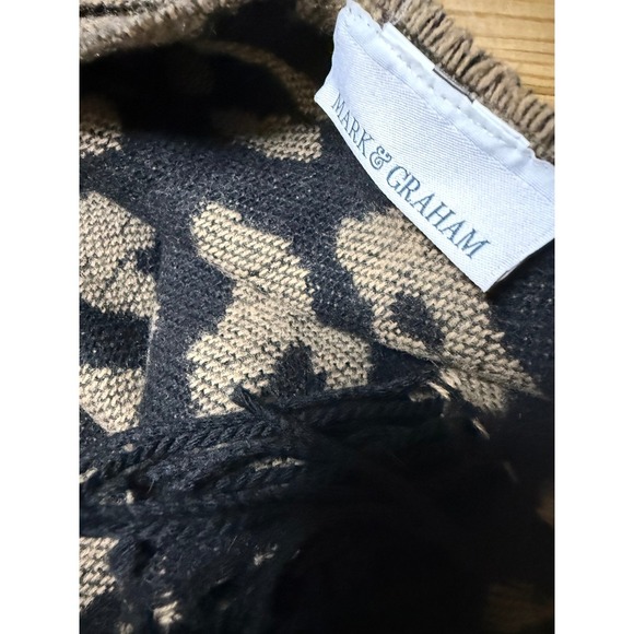 Mark and Graham Black Animal Print Cheetah Print Blanket Style Wrap Fringe Scarf - Picture 4 of 4